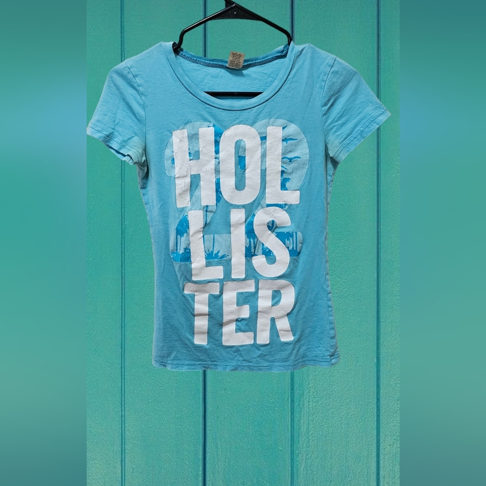 Hollister shirt